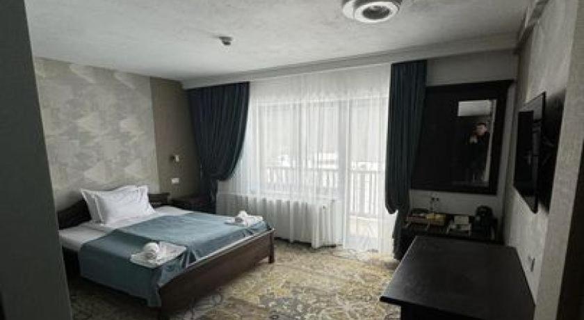 Poarta Raiului Hotel Tau Bistra Bagian luar foto