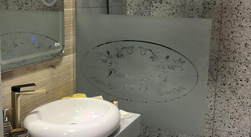 Poarta Raiului Hotel Tau Bistra Bagian luar foto