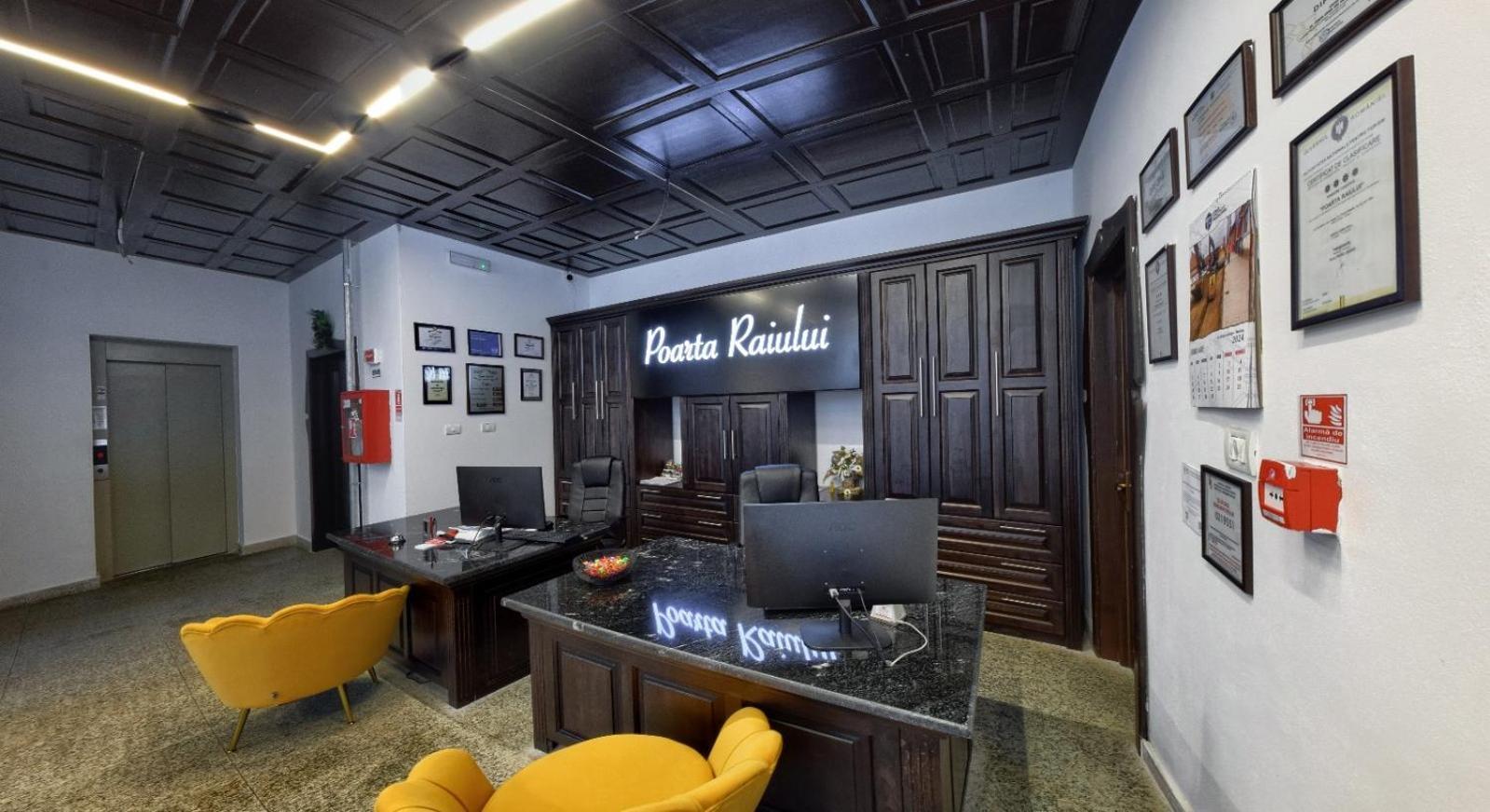 Poarta Raiului Hotel Tau Bistra Bagian luar foto